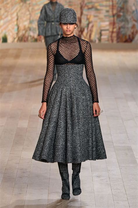 christian Dior dresses fall 2021